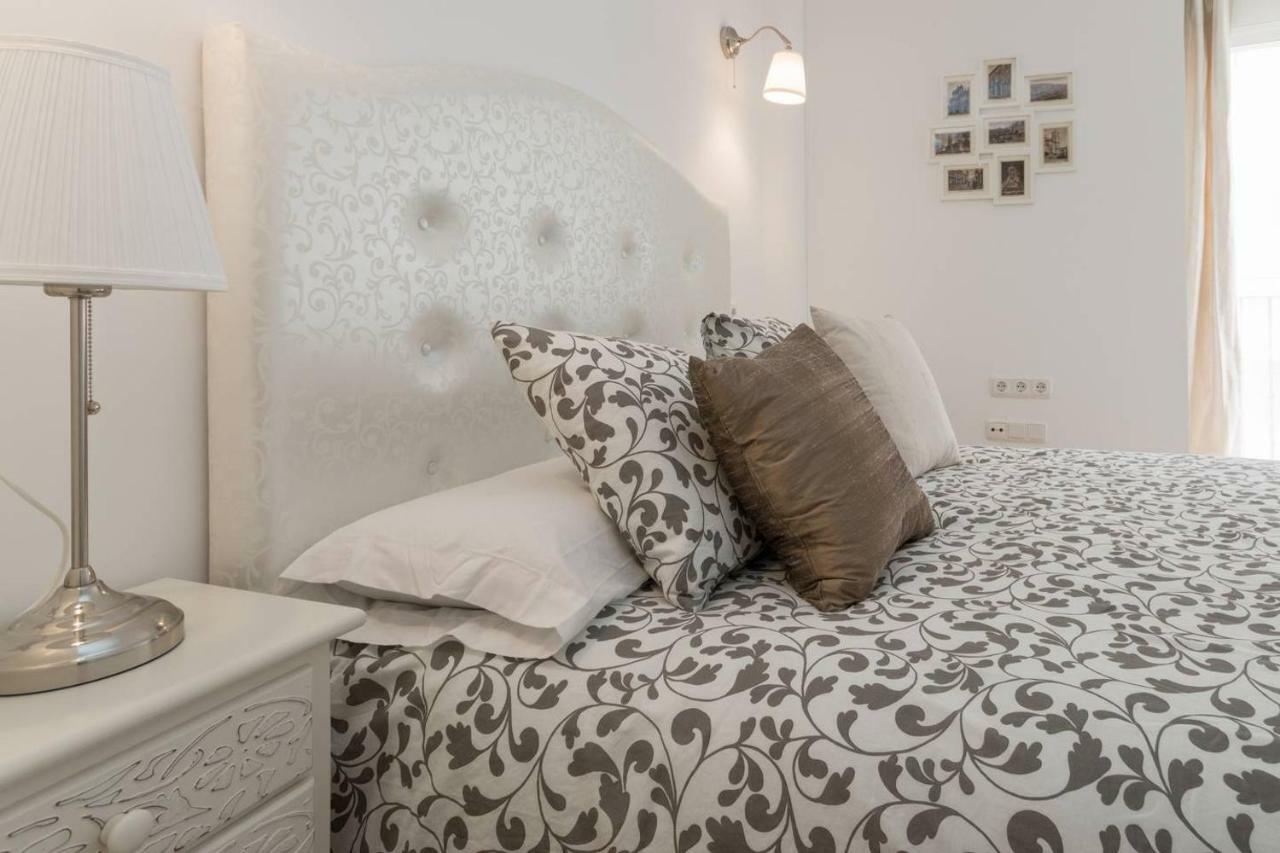 Chez Vous Apartment Лорка Екстериор снимка